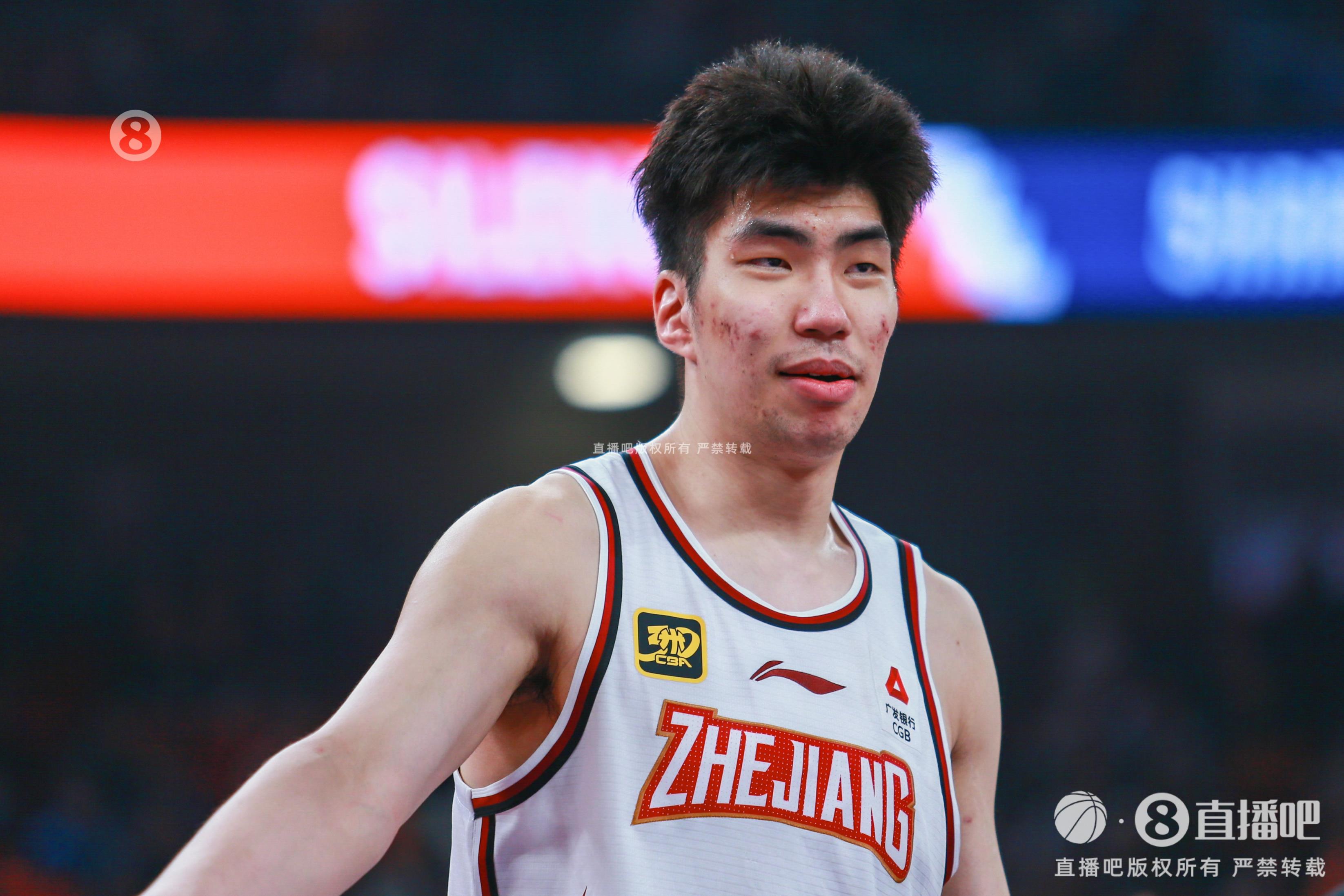 效率極高！余嘉豪8中8貢獻(xiàn)20分7板 罰球5中4